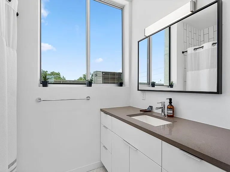 1701 E M L King Jr Blvd #105 — Photo 18