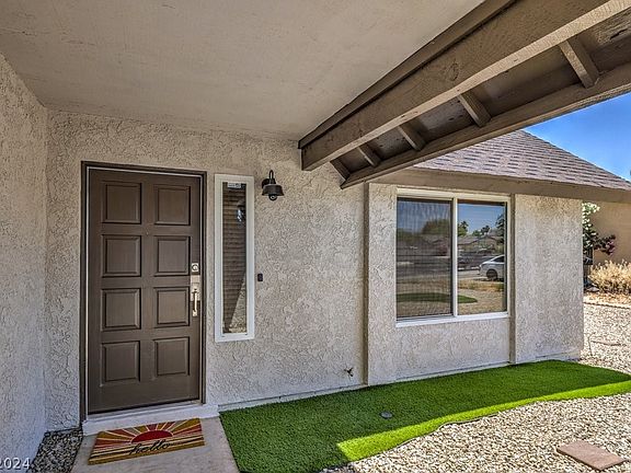 2nd image of 3780 S Torrey Pines Dr