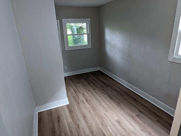 3rd image of 59 Manly St