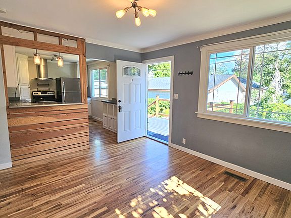 4th image of 323 E Harrison Ave #B
