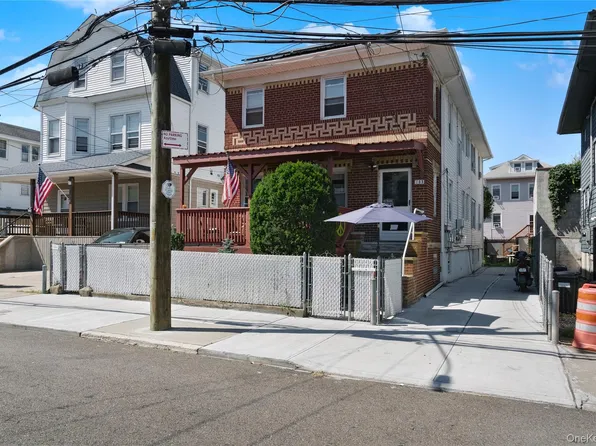 193 Beach 113th Street, Rockaway Park, NY 11694