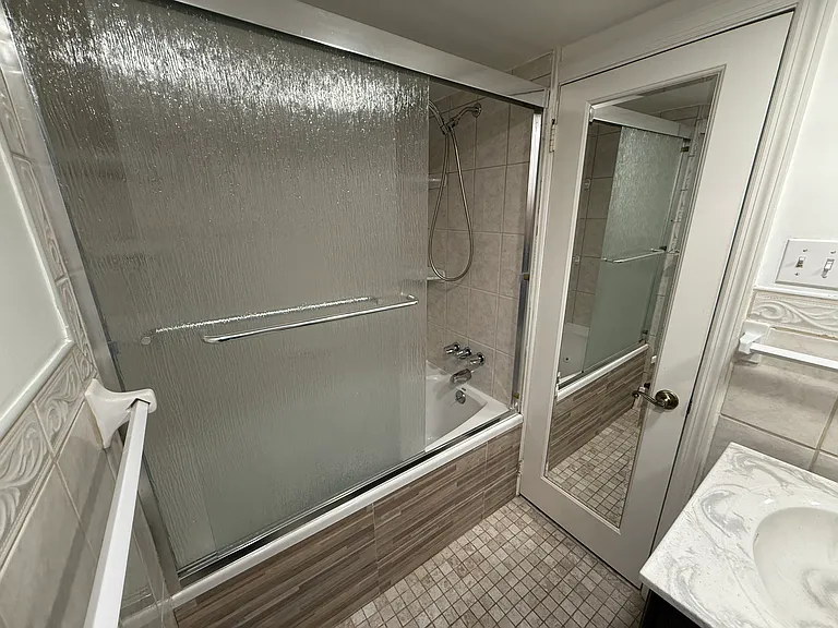 10860 Parlin Ter #1 — Photo 20