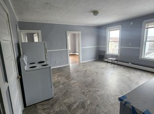 94 Knox St APT 7, Lewiston, ME 04240