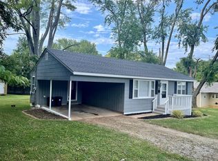 103 Maple St, Farmington, MO 63640