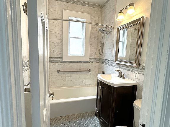 3rd image of 20-59 45th St #2