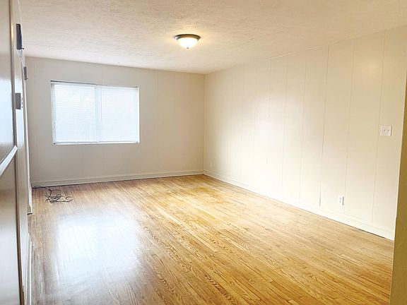 3rd image of 211 4th Ave APT 5