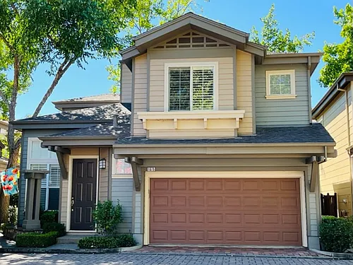 1075 River Rock Ln Photo 1