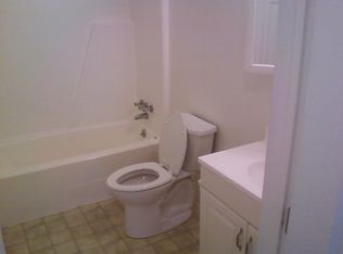 210 Darlington Ln, Pittsburgh, PA 15229