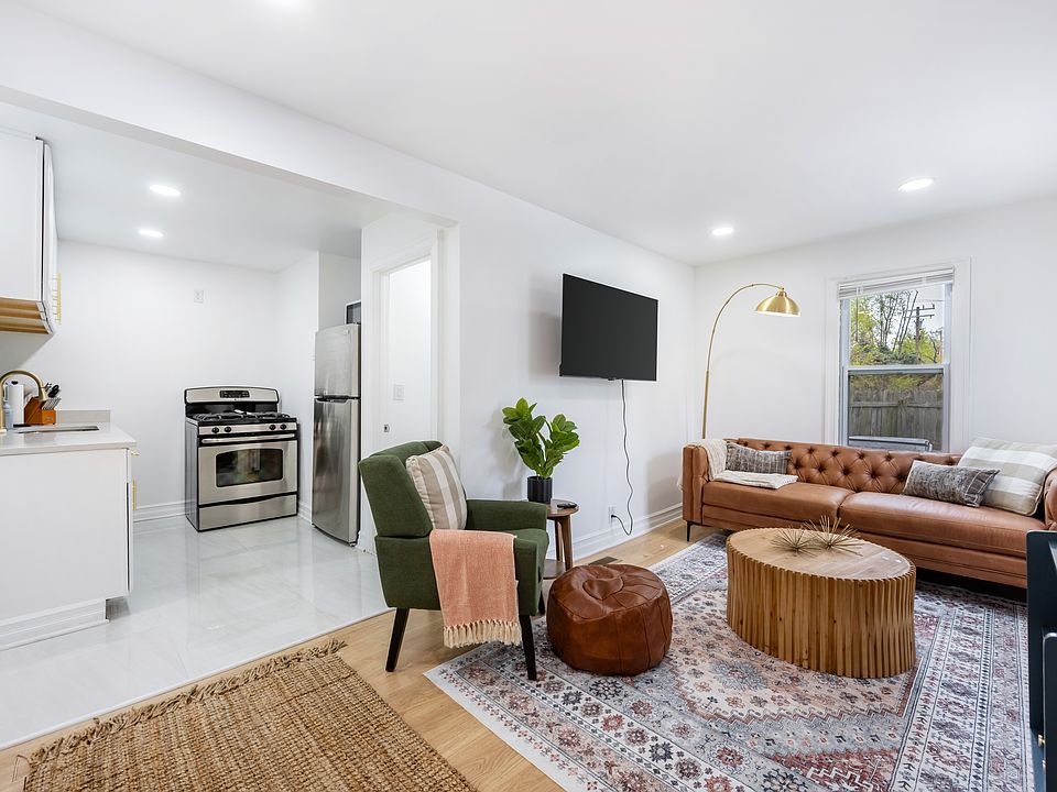 1st image of 1523 E Madge Ave #1