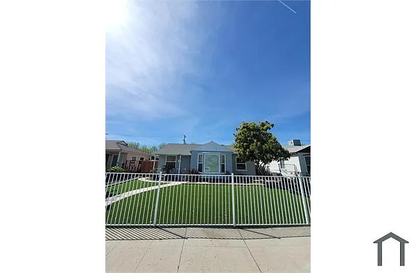 Building Photo - 6503 White Oak Ave