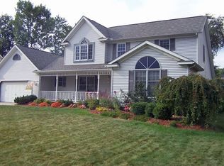 3126 Peterboro Dr, Stow, OH 44224