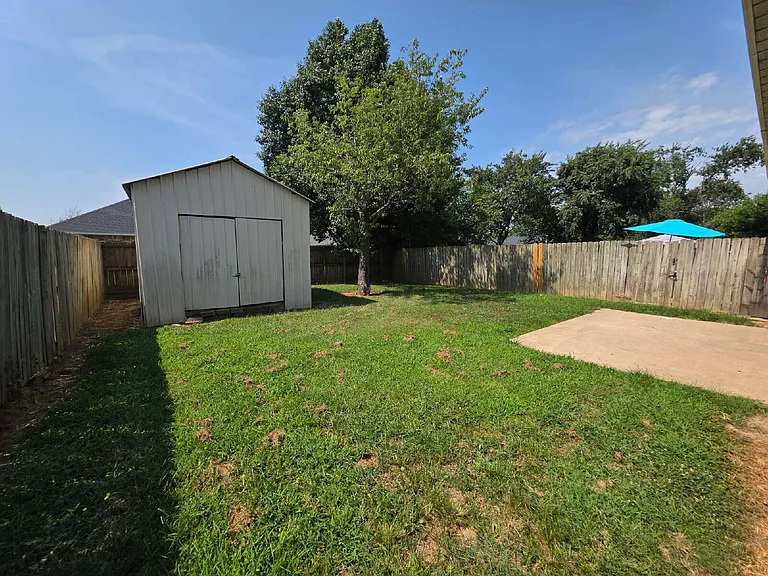 2723 Kasey Ave #B — Photo 12