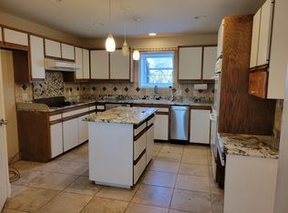 19 Tall Oaks Trl, Austin, TX 78737