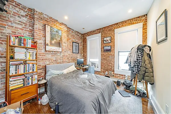 Rented by Douglas Elliman | media 16