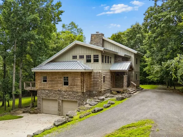 7910 Charlotte Pike, Nashville, TN 37221