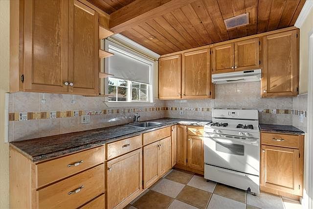 1st image of 3112 Edison Way