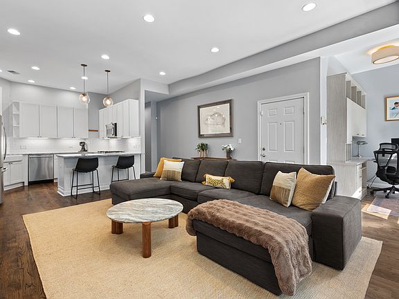 2nd image of 1742 N North Park Ave APT 3S