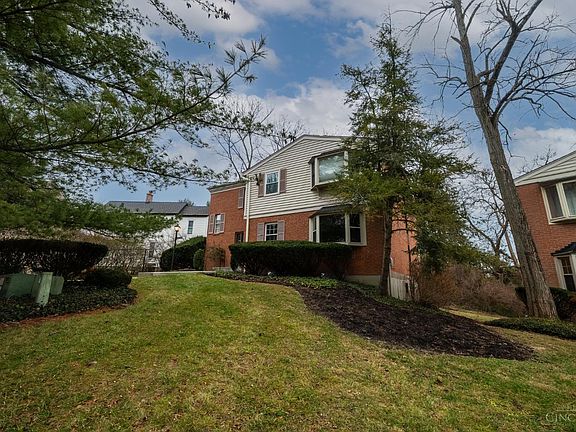 3rd image of 1812 Belle Meade Ct #3