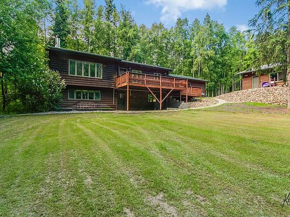 2nd image of 407 Hillside Dr