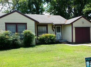914 Bell Dr, Greenville, TX 75401