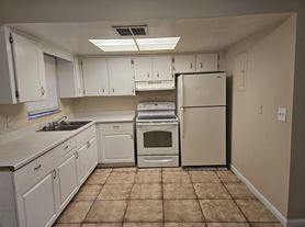 2556 NW 52nd Ave, Fort Lauderdale, FL