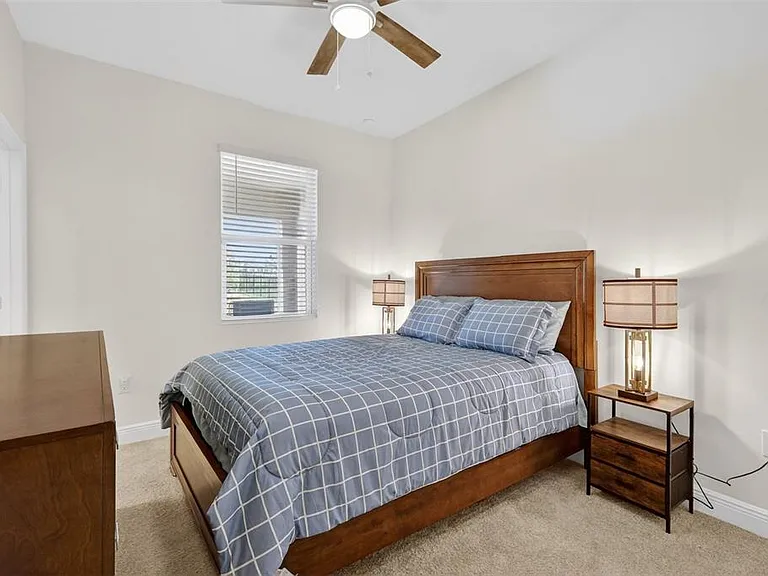 6070 Sierra Crown St — Photo 33