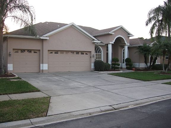 2nd image of 1323 Deerbourne Dr