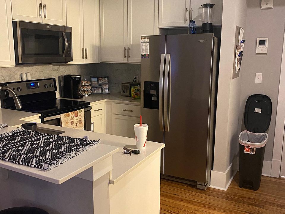 2nd image of 100 N Royal St Unit 3I
