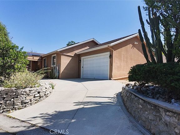 2nd image of 10424 Tujunga Canyon Blvd