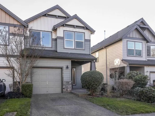 3702 Oak Grove St, Newberg, OR 97132