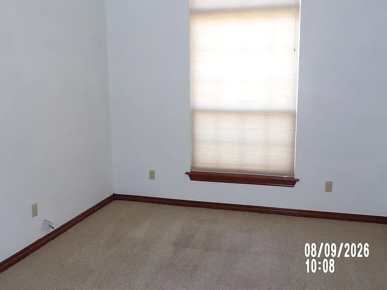 114 NW Sandy Trail Cir — Photo 7
