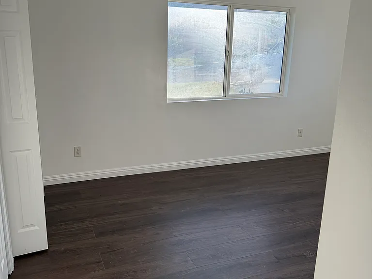 5277 Peacock Ln — Photo 4