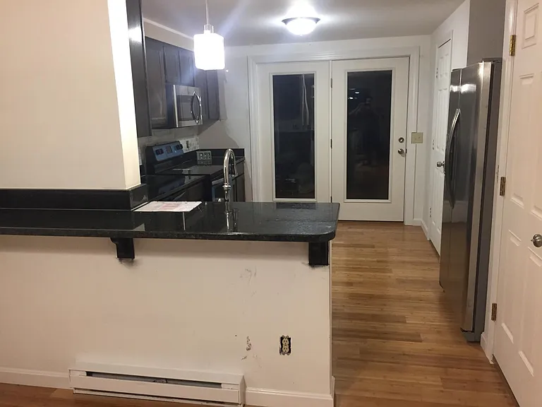 31 Chilmark St #B — Photo 6