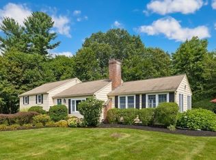 10 Richards Rd, Lynnfield, MA 01940