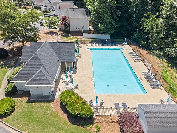 2nd image of 3231 Liberty Commons Dr NW