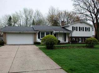 4100 Kentridge Dr SE, Grand Rapids, MI