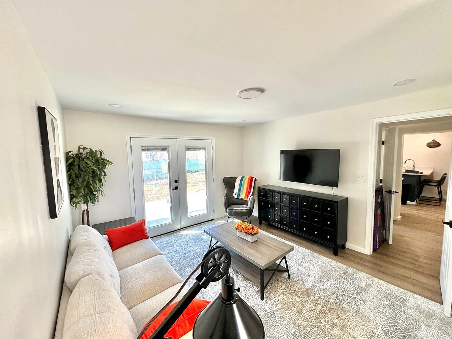 3 bed, 2.0 bath, $5,632 — Photo 1