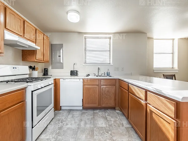 3B E St W #689B — Photo 1