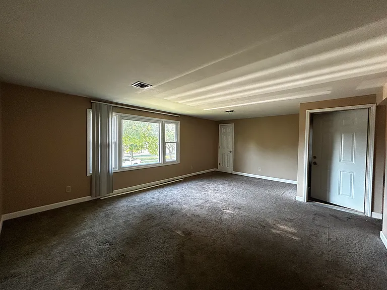 2400 Oregon St #2 — Photo 9