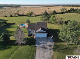 5751 Saltillo Rd, Lincoln, NE 68516