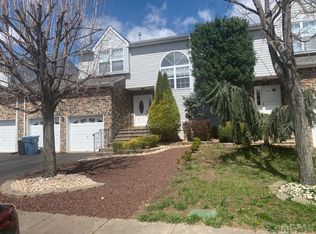 8 Barn Swallow Blvd, Marlboro, NJ 07746