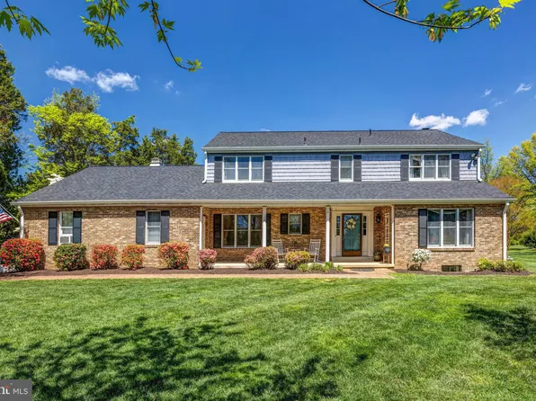 9512 Atwood Rd, Vienna, VA 22182