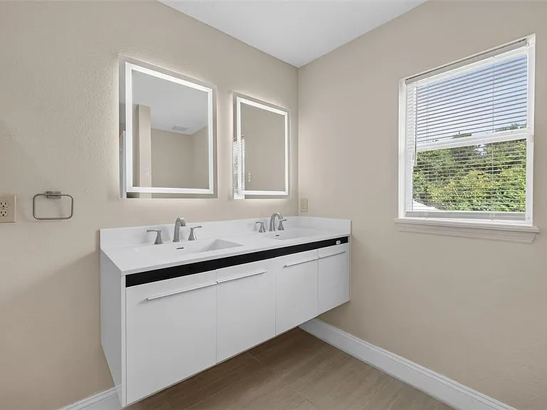 1851 Great Falls Way — Photo 52