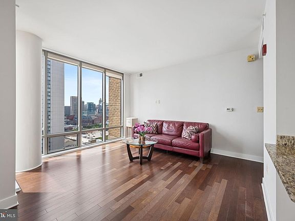 4th image of 675 President St Unit 2002