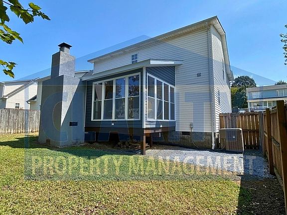 5th image of 3146 Holly Brook Cir NE