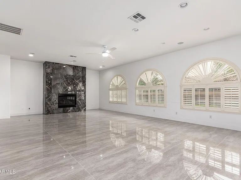 4711 E Buckboard Ct — Photo 12