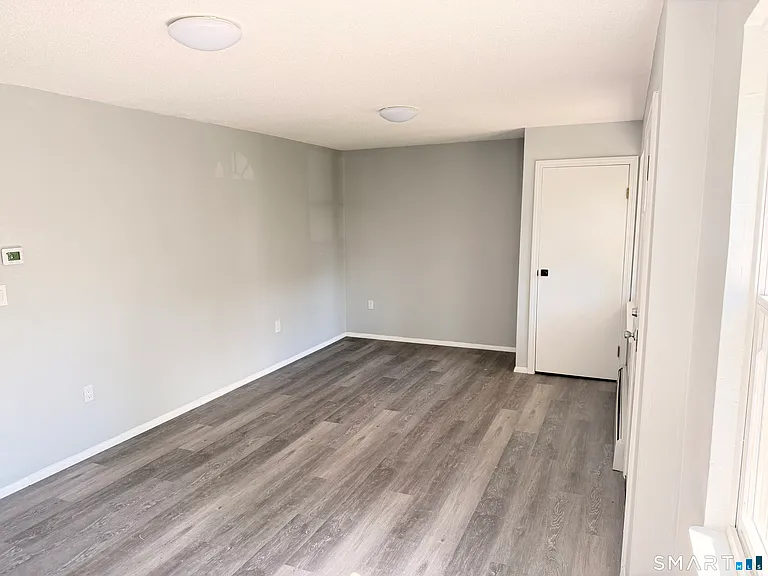 17 Enfield St #17 — Photo 4