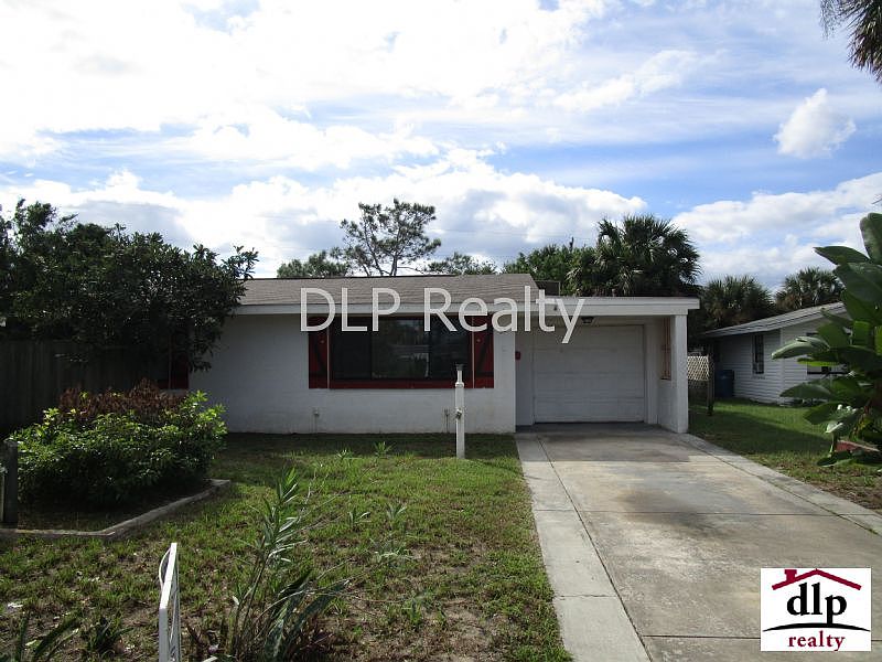 1st image of 32 Alamanda Dr