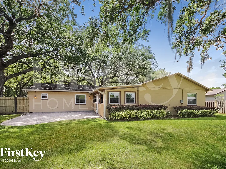 2409 Brookside Ave — Photo 14