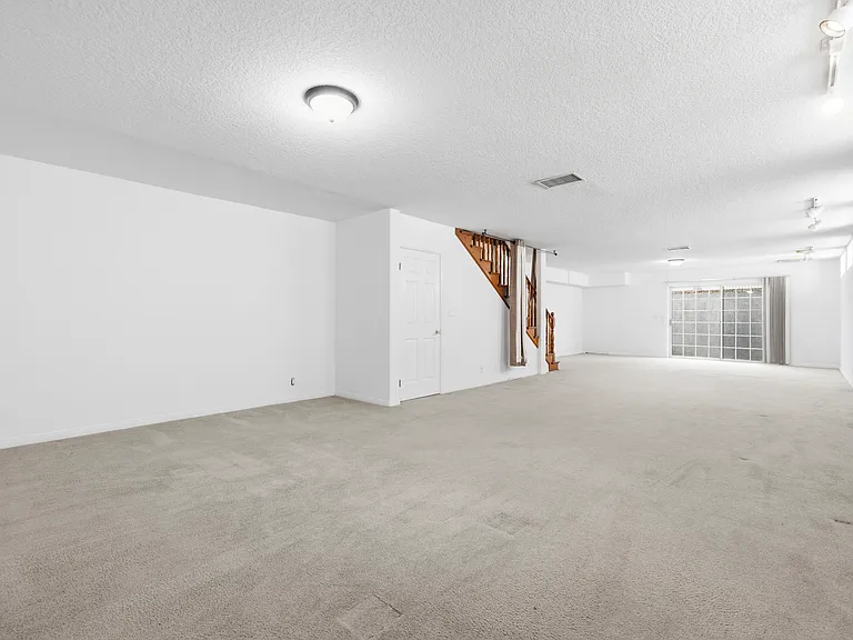 9141 Wheatland Ave — Photo 44